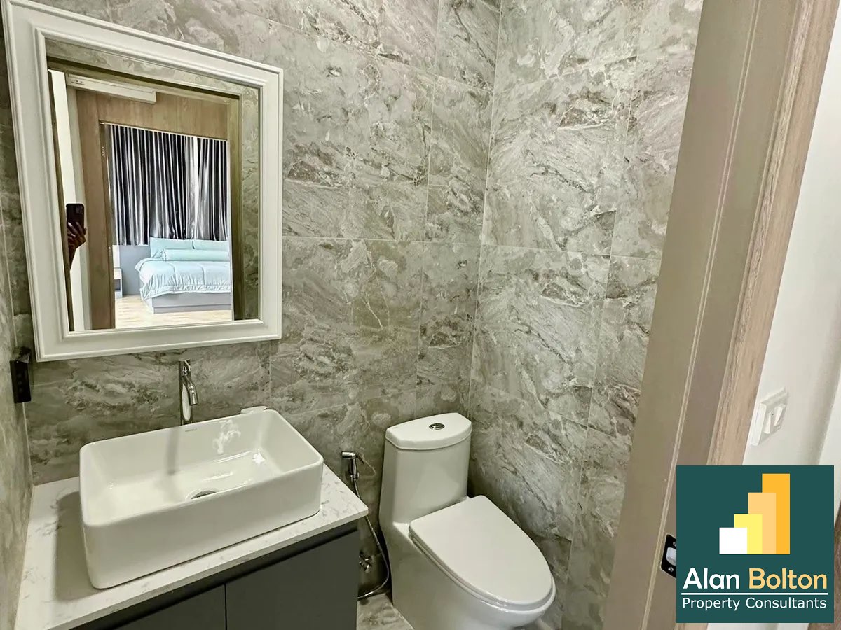 3 Bedroom 4 Bathroom in East Pattaya photo 5