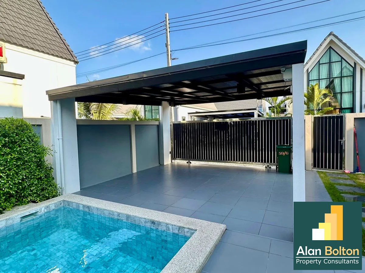 3 Bedroom 4 Bathroom in East Pattaya photo 20
