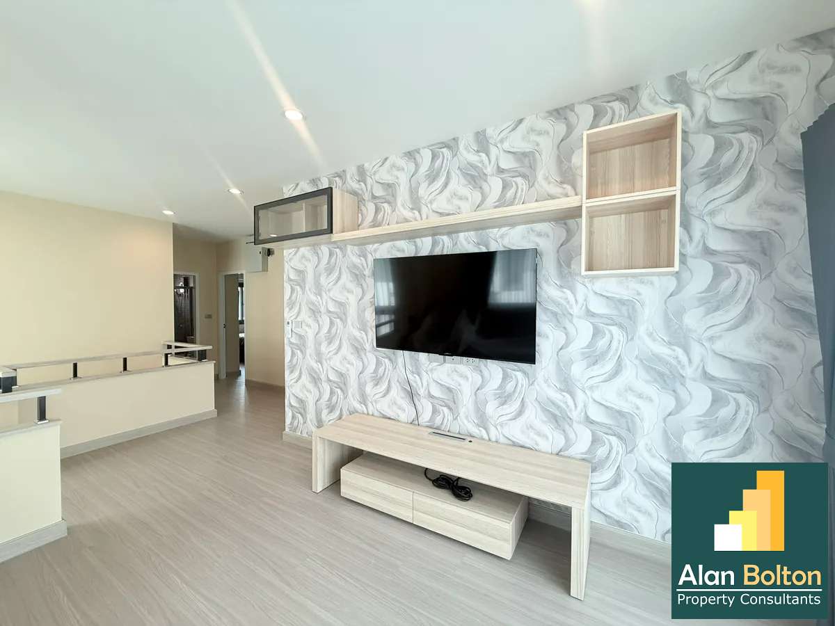 Luxury house for rent photo 19