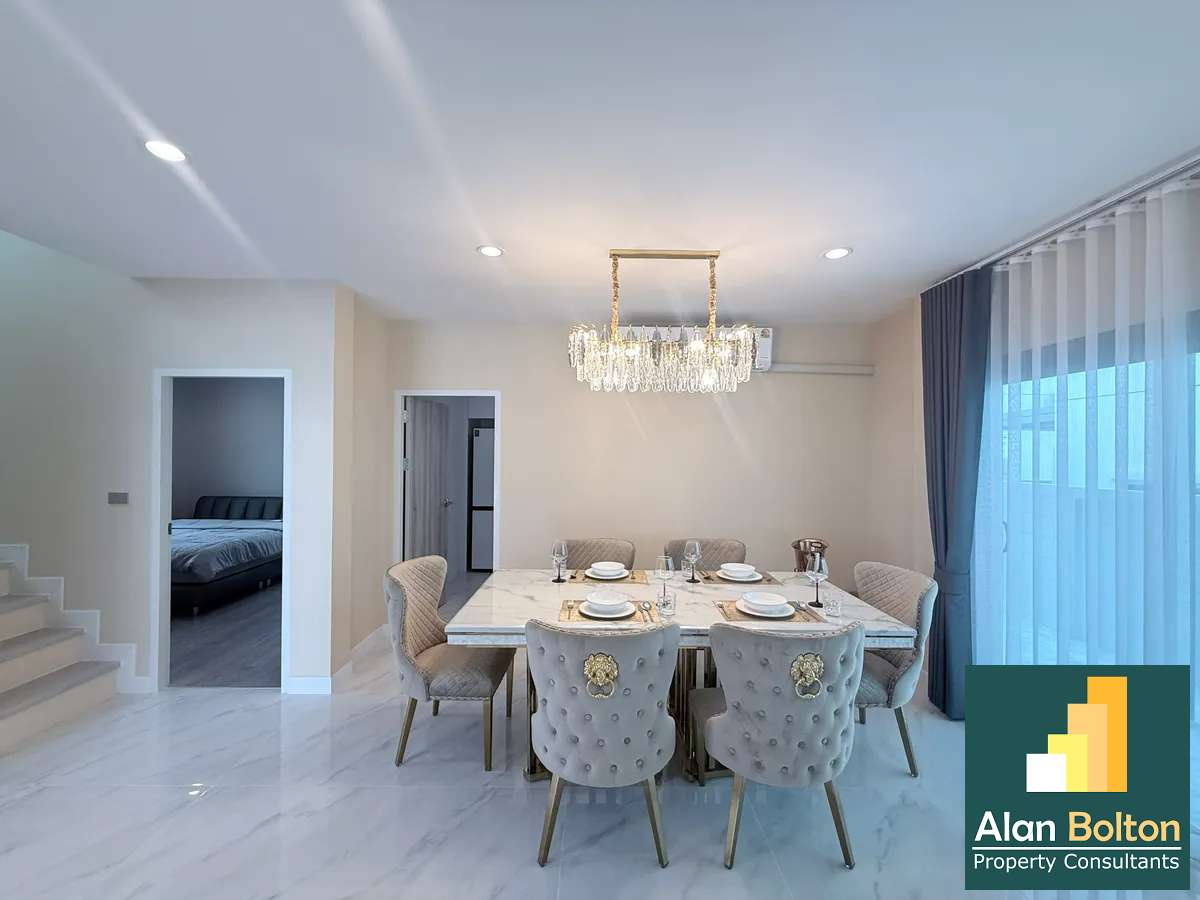 Luxury house for rent photo 13