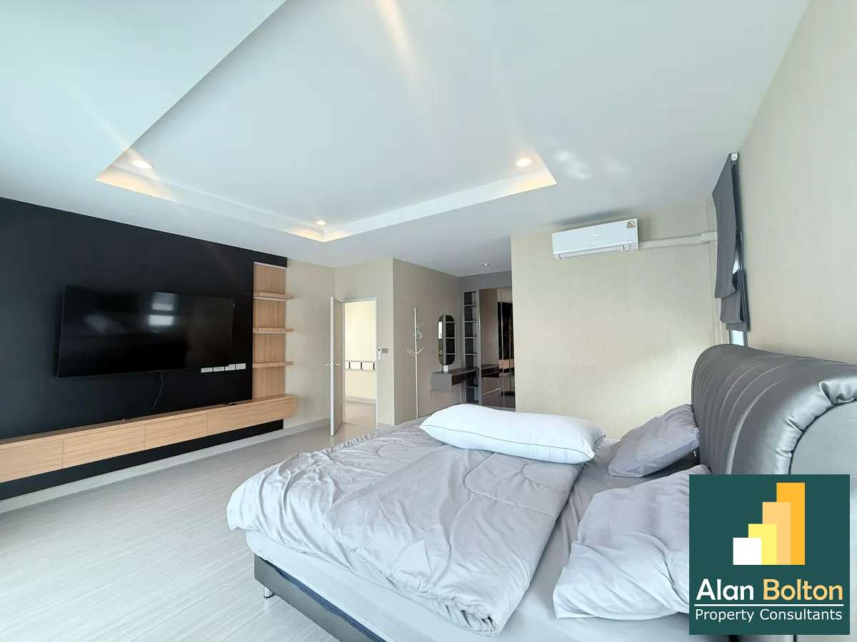 Luxury house for rent photo 5