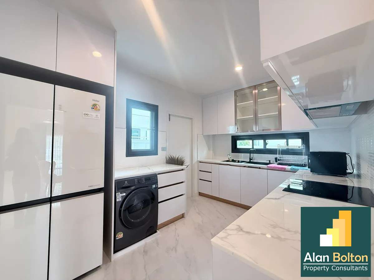 Luxury house for rent photo 17