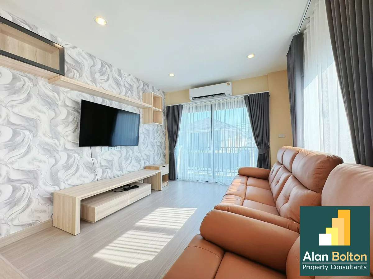 Luxury house for rent photo 20