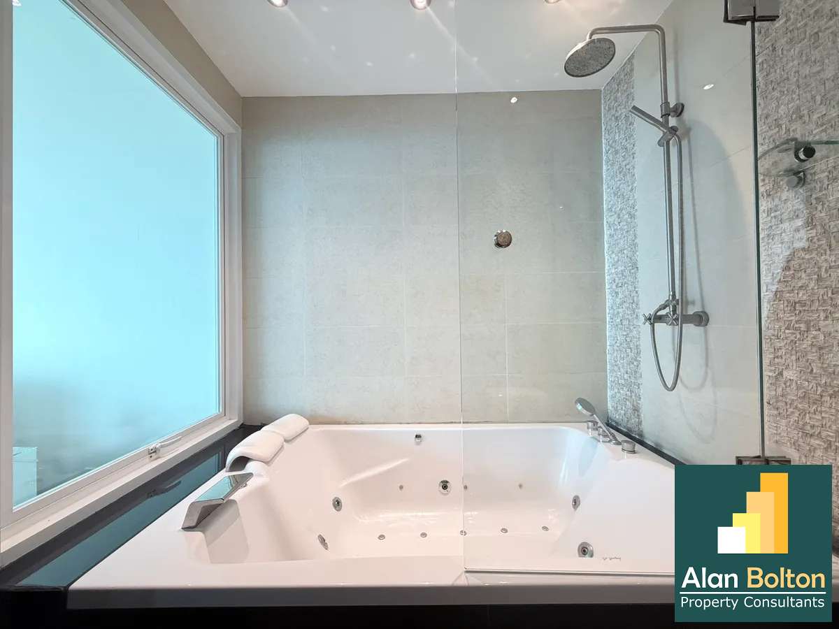 Beachfront Two Bedroom condominium For Rent in Naklua photo 12