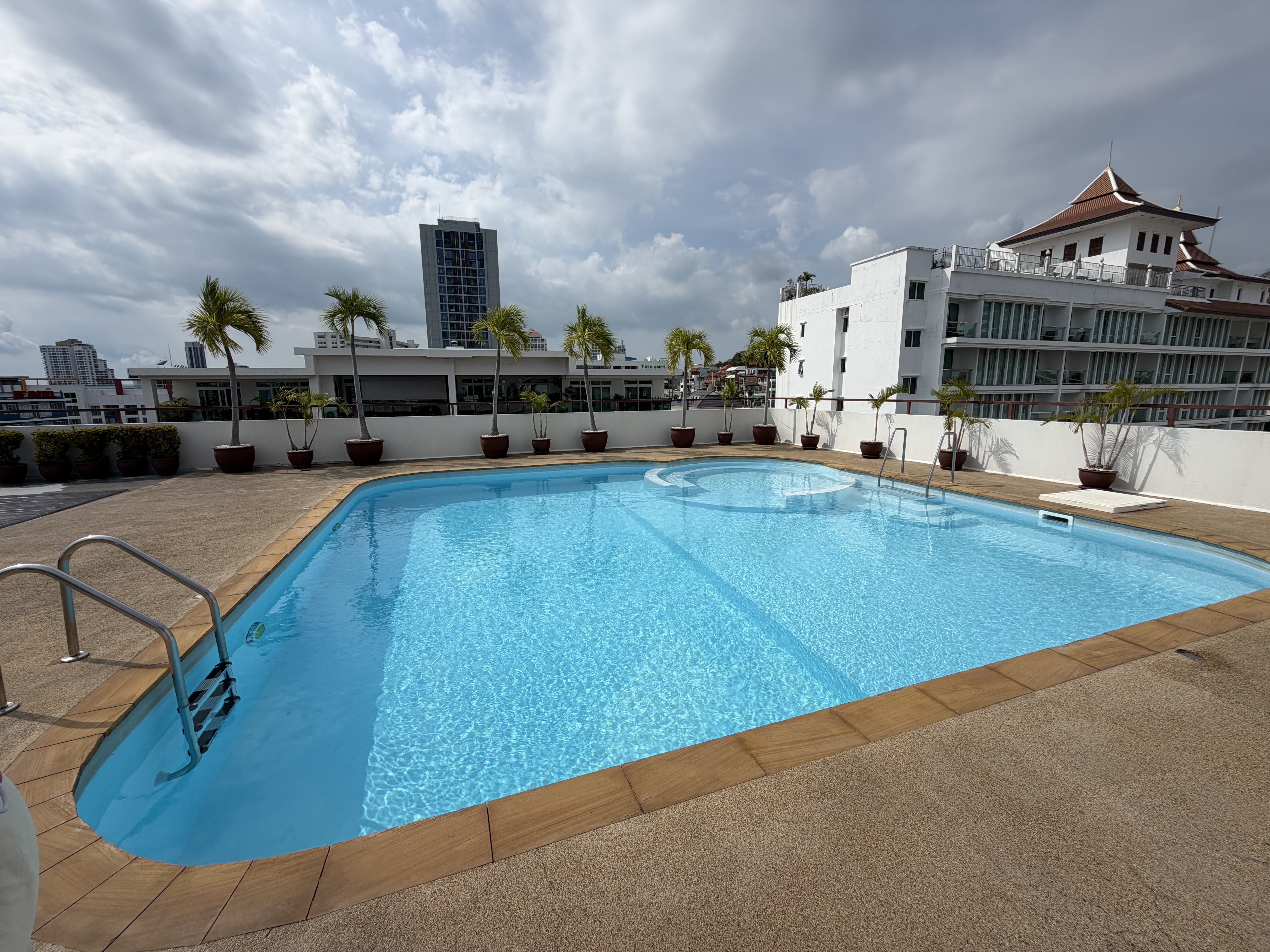 Expansive 142 sqm Luxury Living: Massive 2-Bedroom Suite in Prime Pratumnak photo 19