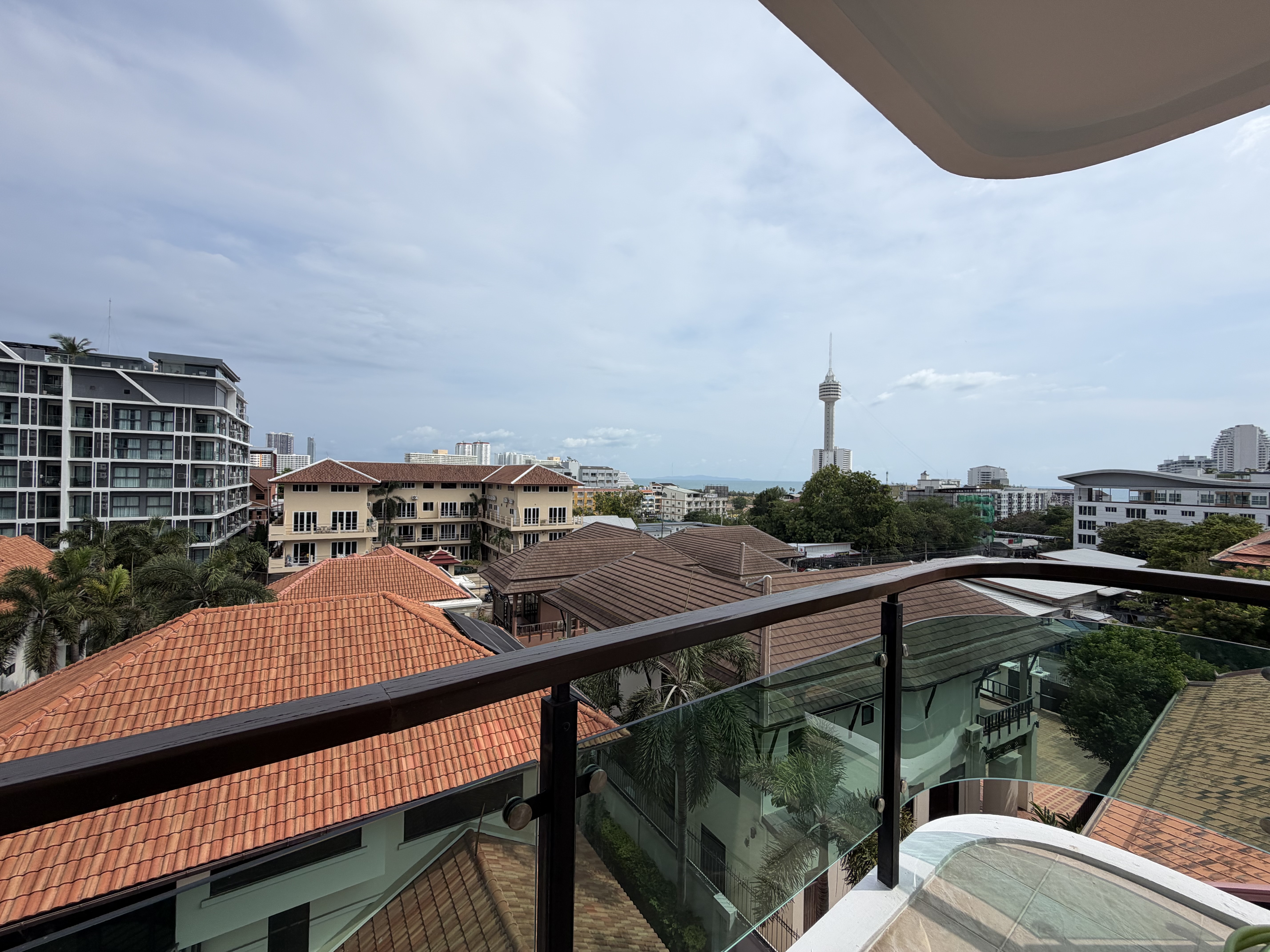 Expansive 142 sqm Luxury Living: Massive 2-Bedroom Suite in Prime Pratumnak photo 18