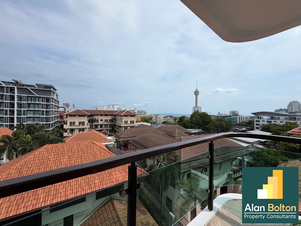 Expansive 142 sqm Luxury Living: Massive 2-Bedroom Suite in Prime Pratumnak photo 3