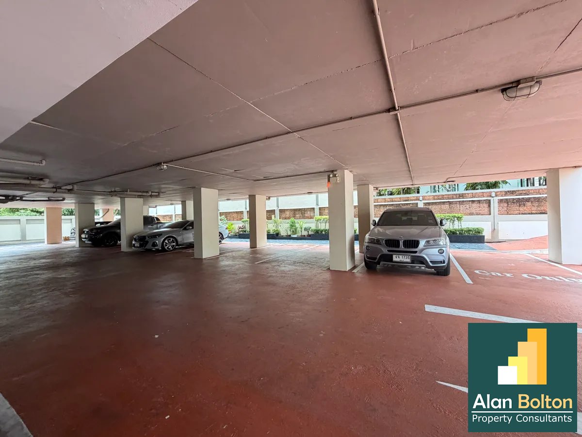 Expansive 142 sqm Luxury Living: Massive 2-Bedroom Suite in Prime Pratumnak photo 14