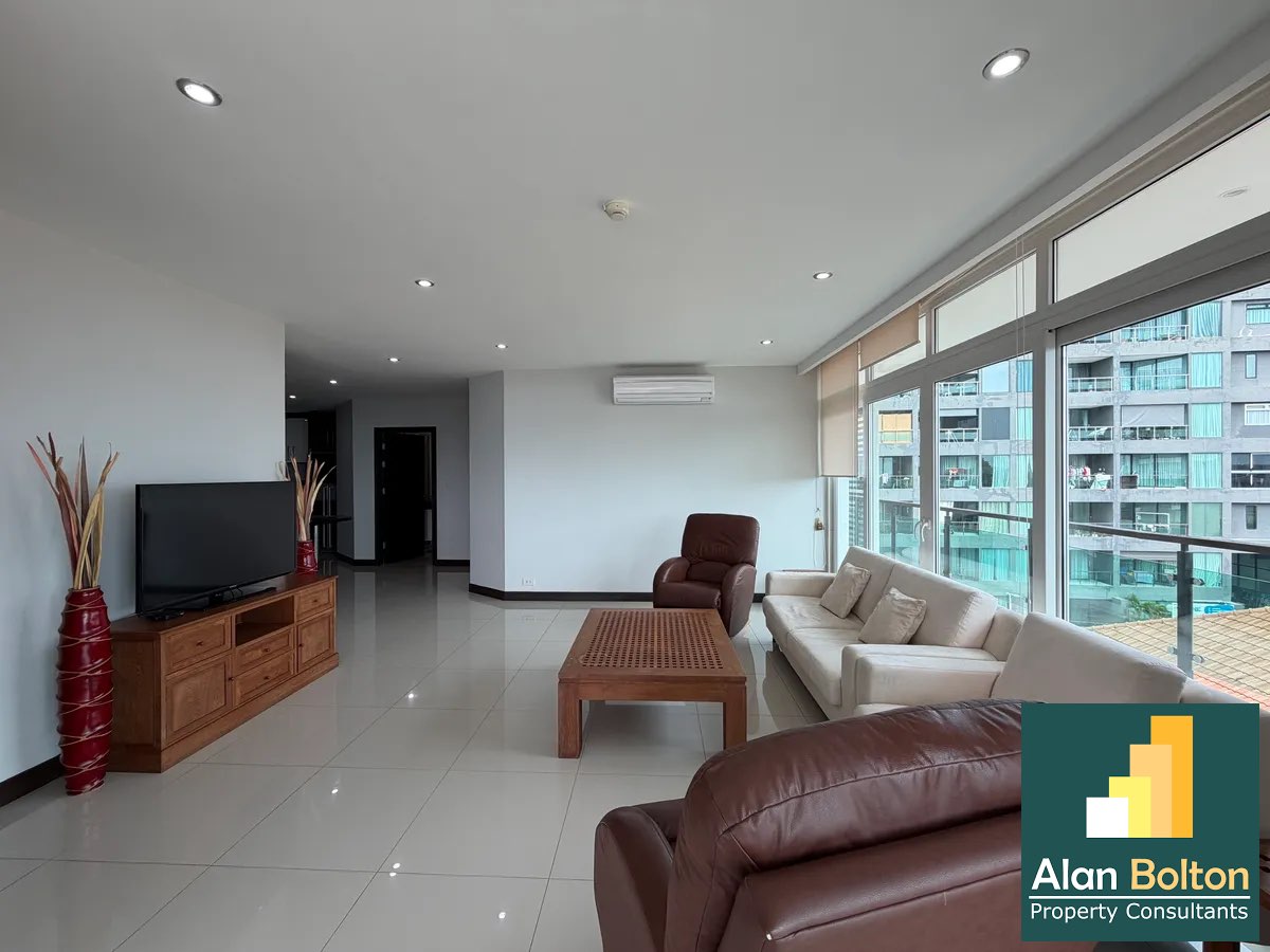 Expansive 142 sqm Luxury Living: Massive 2-Bedroom Suite in Prime Pratumnak photo 4