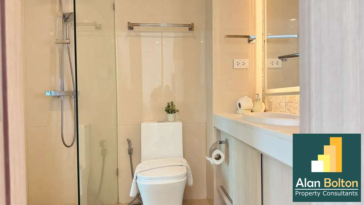 1 Bedroom Condo For Rent In South Pattaya photo 8