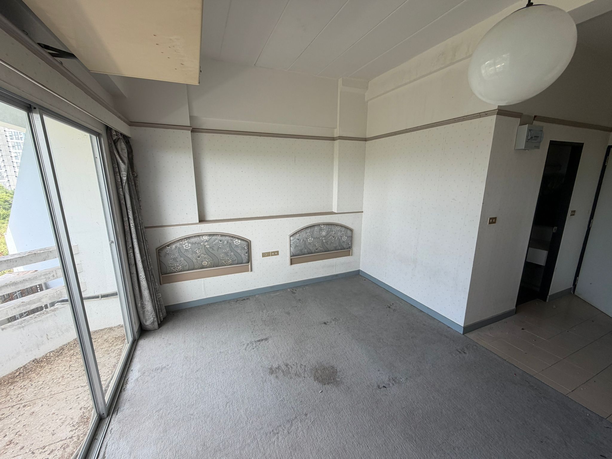 Cheap Jomtien Studio Ripe for Renovation photo 13