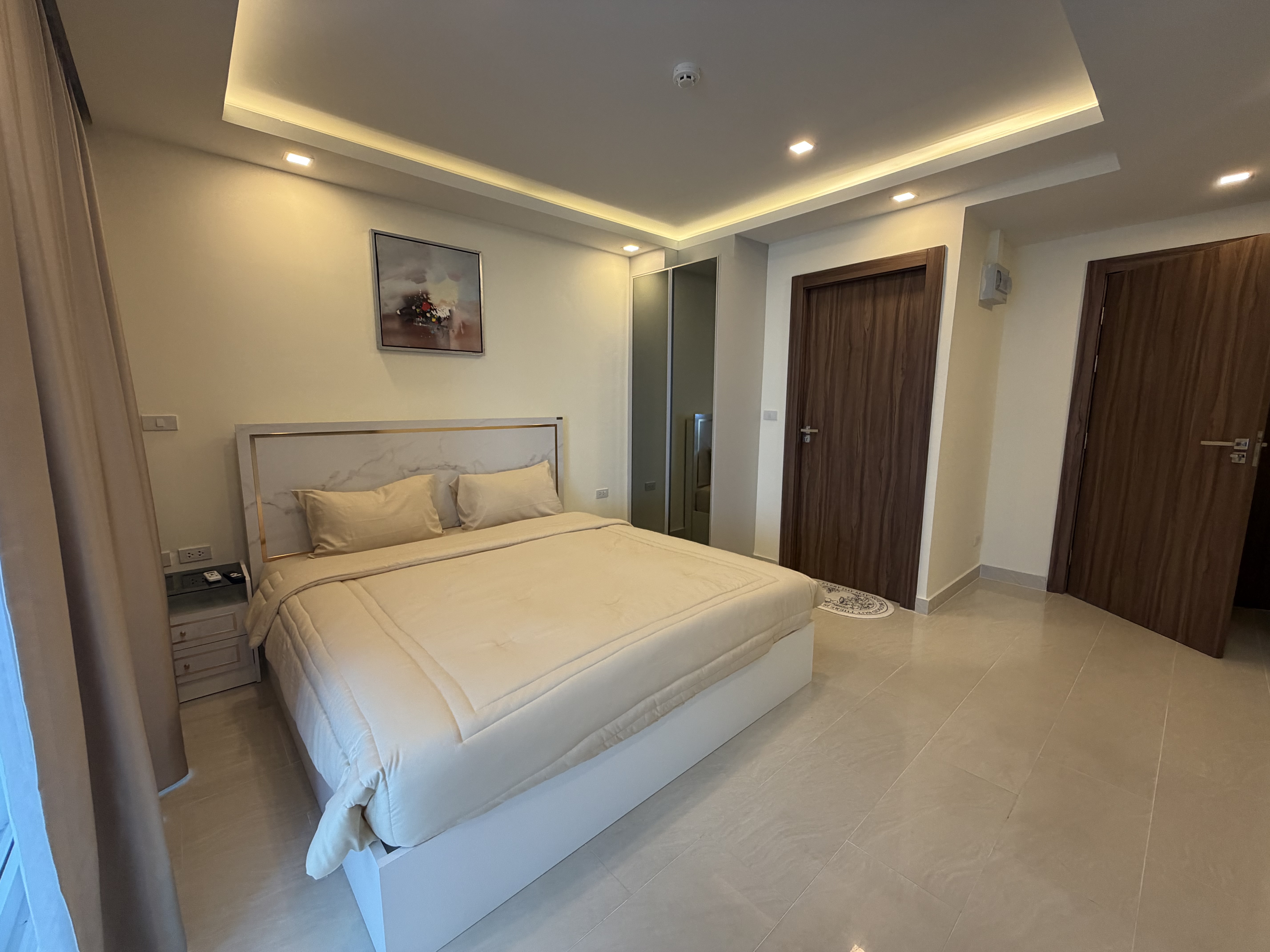3 Bedroom Condo For Sale In Central Pattaya photo 14