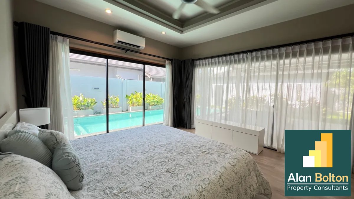 Luxury Pool villa 3 Bedrooms 3 Bathrooms in Huay yai photo 15