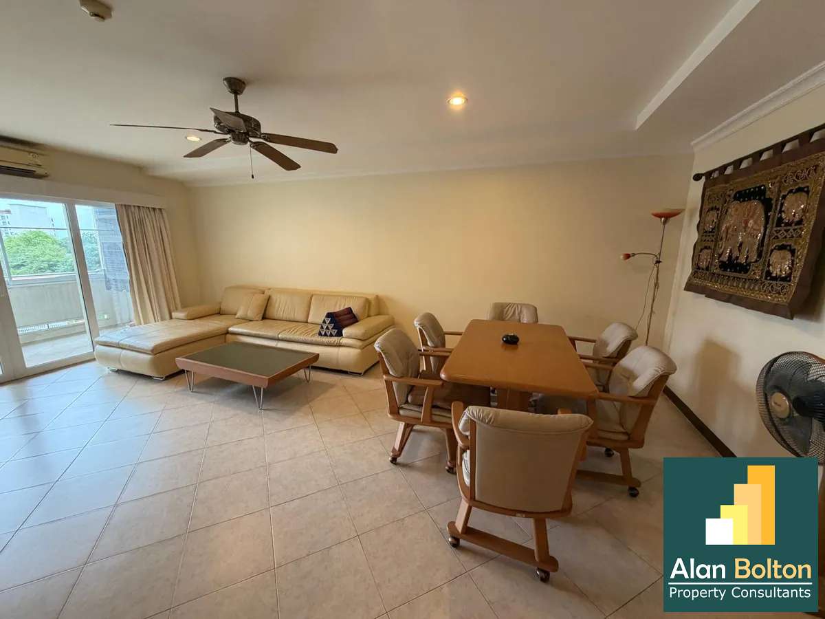 One Bedroom Two Bathroom Condo in Na Jomtien photo 2