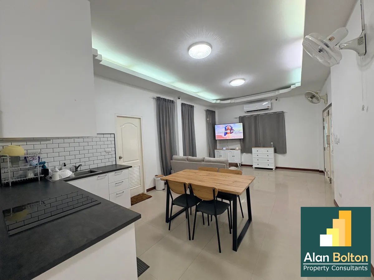 4 Bedrooms 2 Bathrooms in East pattaya photo 3
