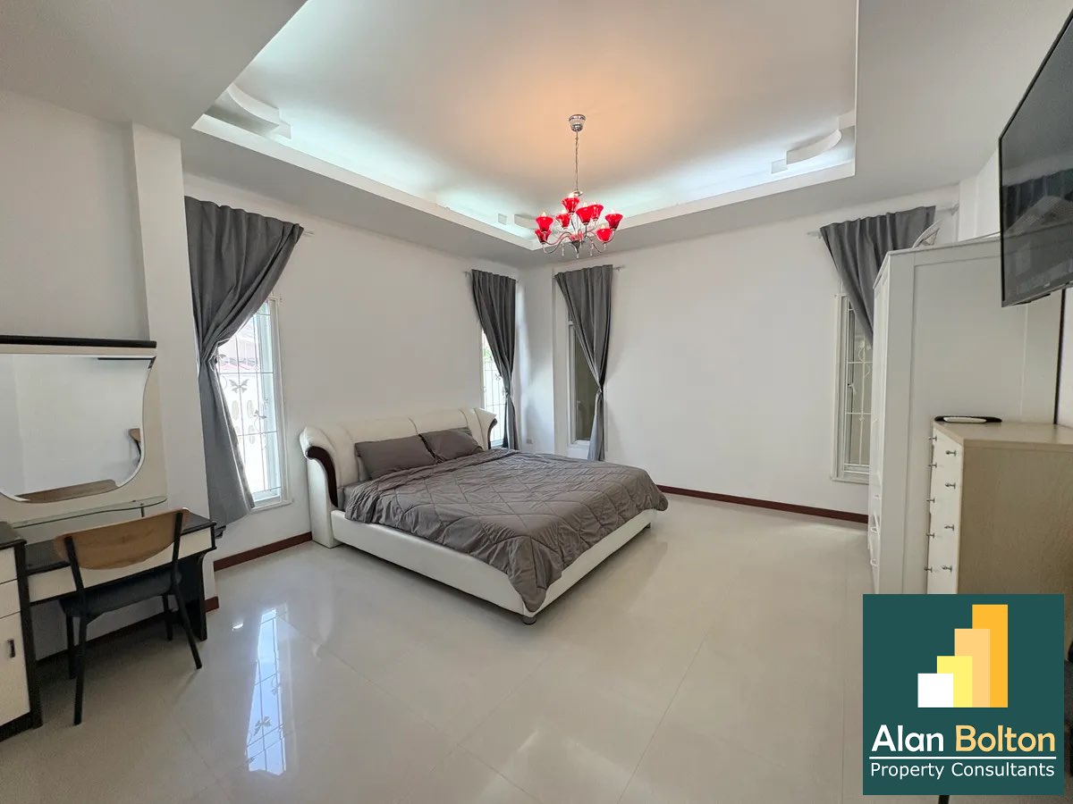 4 Bedrooms 2 Bathrooms in East pattaya photo 10