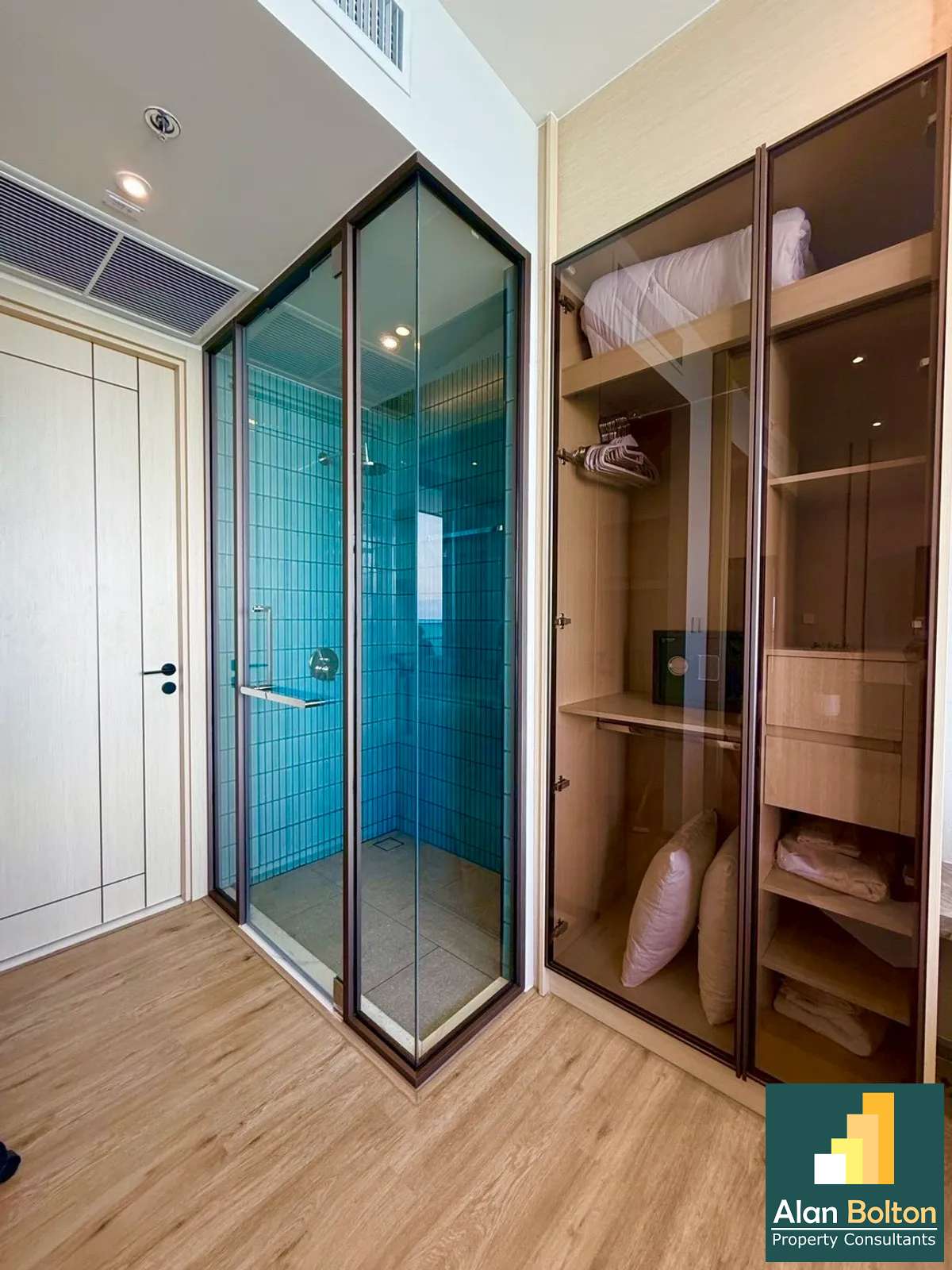 Ocean View Studio 1 Bathroom in Wongamat photo 8