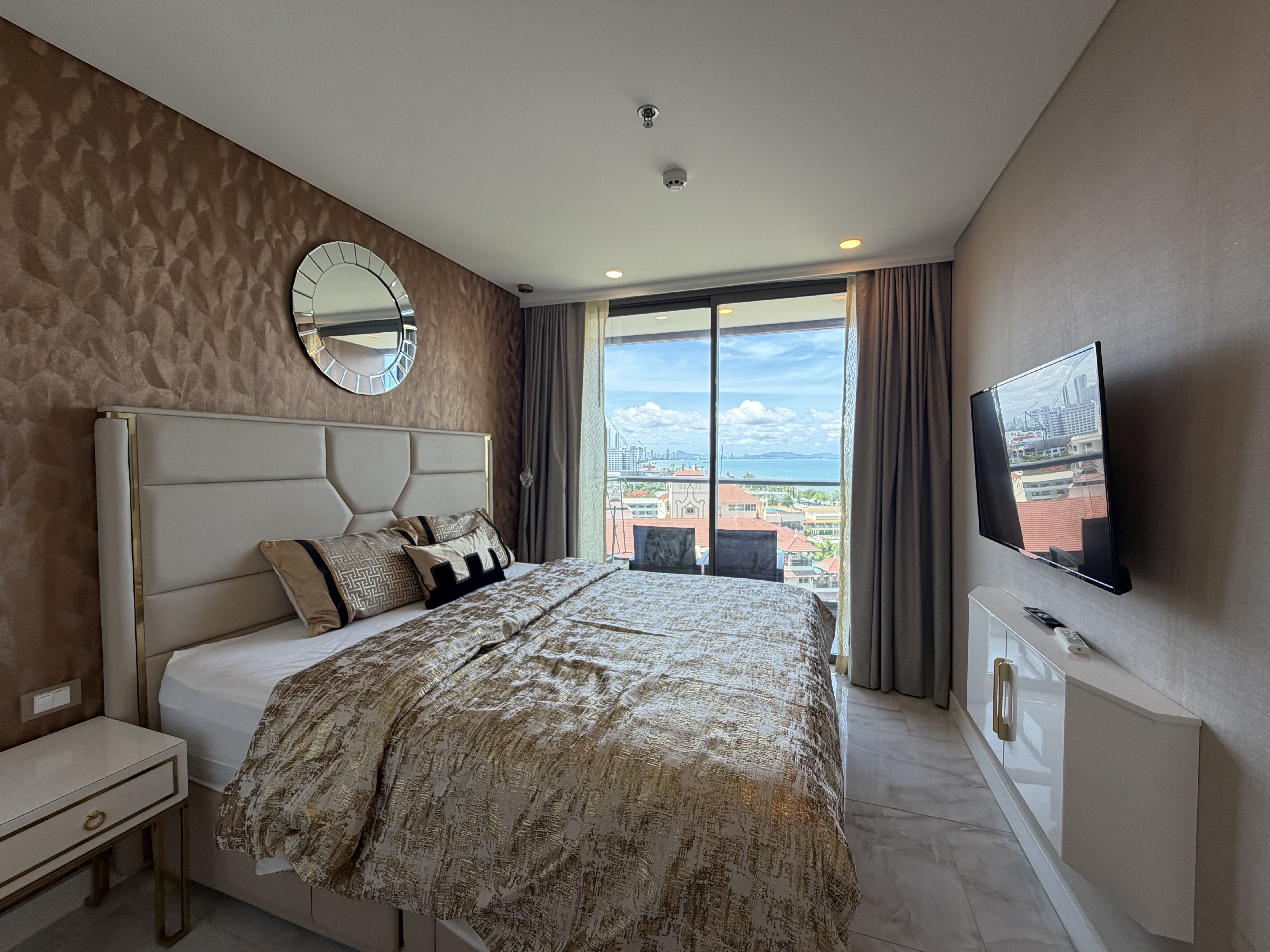 One bedroom Condo for rent photo 9