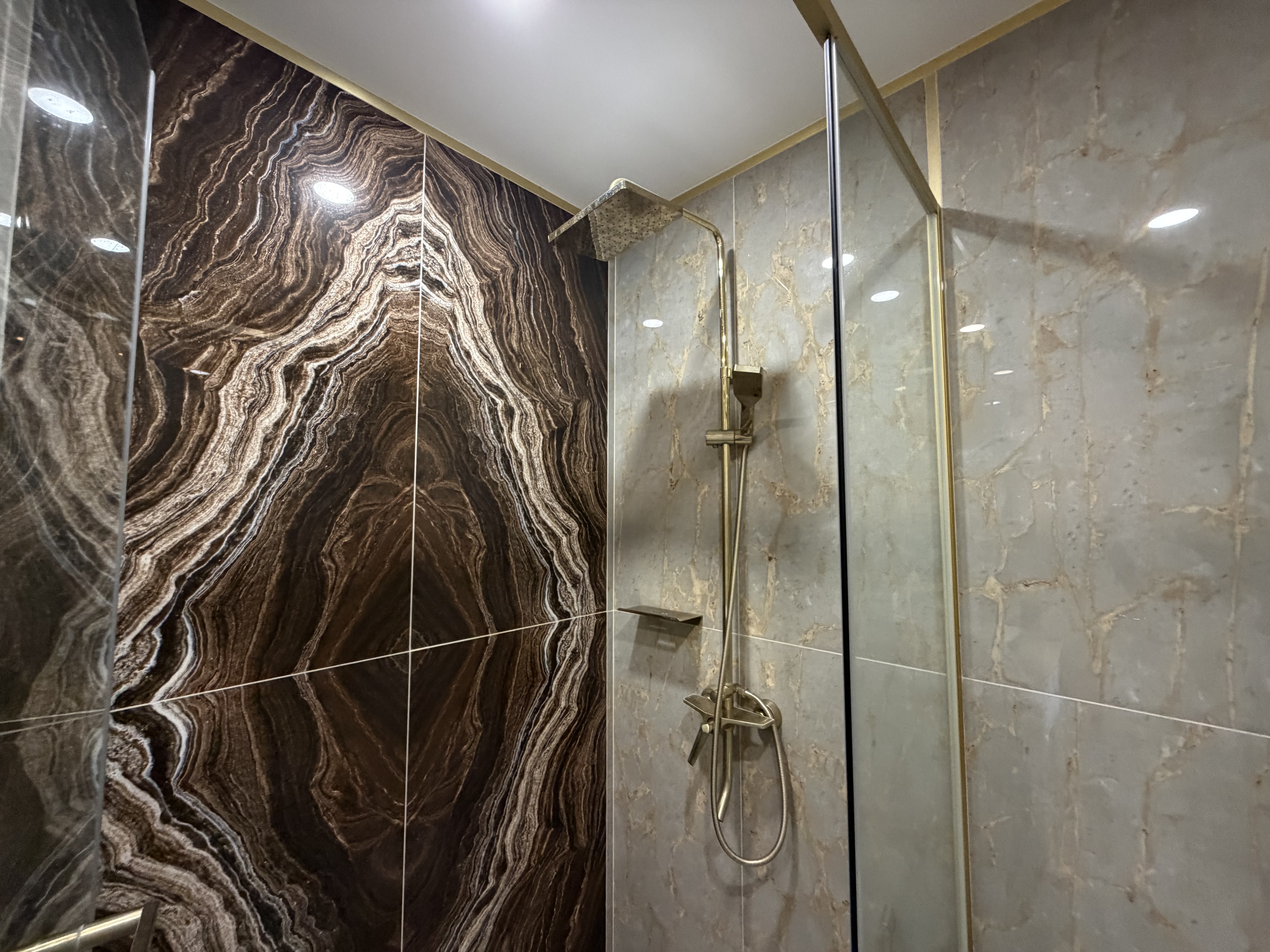 One bedroom Condo for rent photo 11