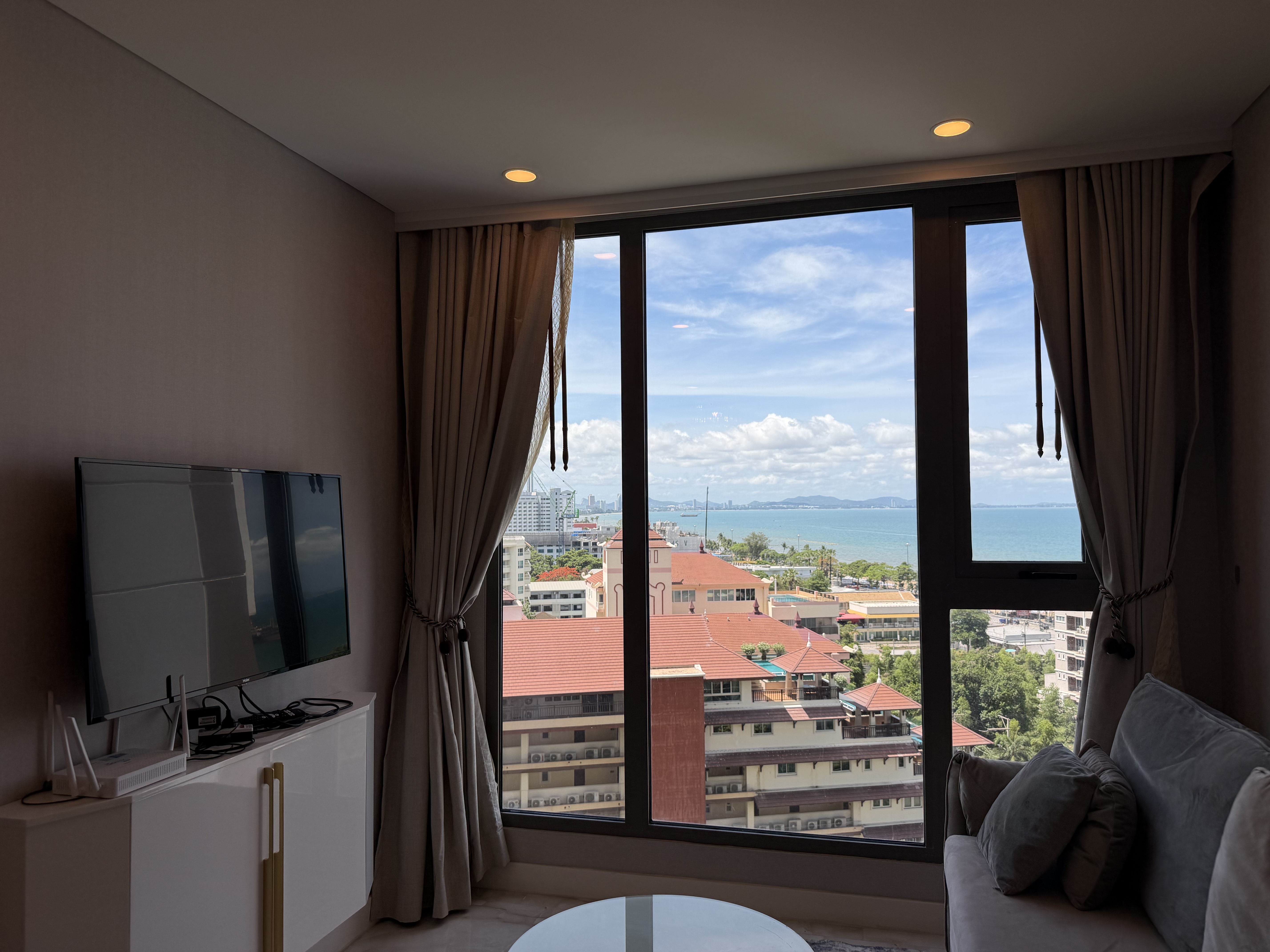 One bedroom Condo for rent photo 13
