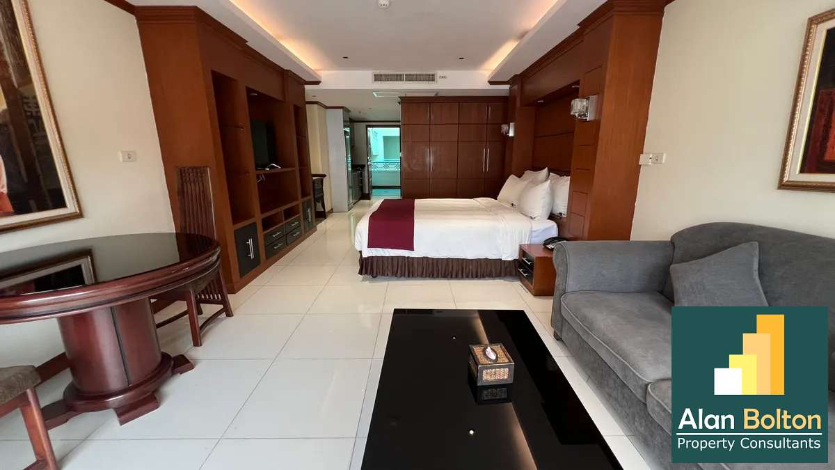 Studio 1 Bathroom in Pratumnak photo 13
