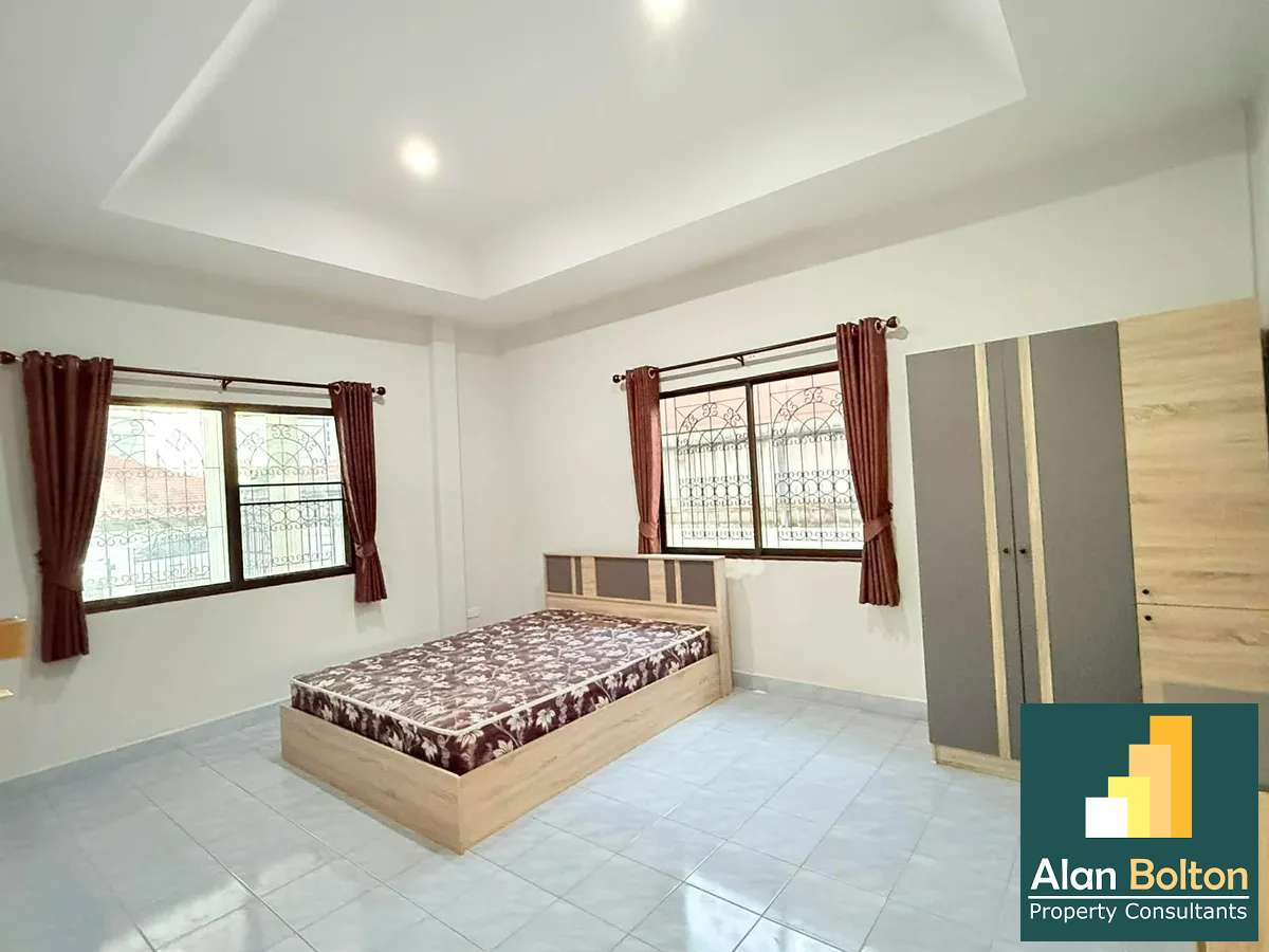 House for Rent – Available Now photo 6