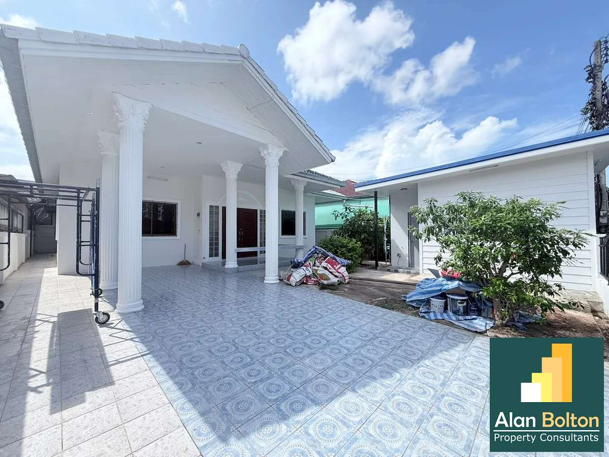 House for Rent – Available Now photo 3