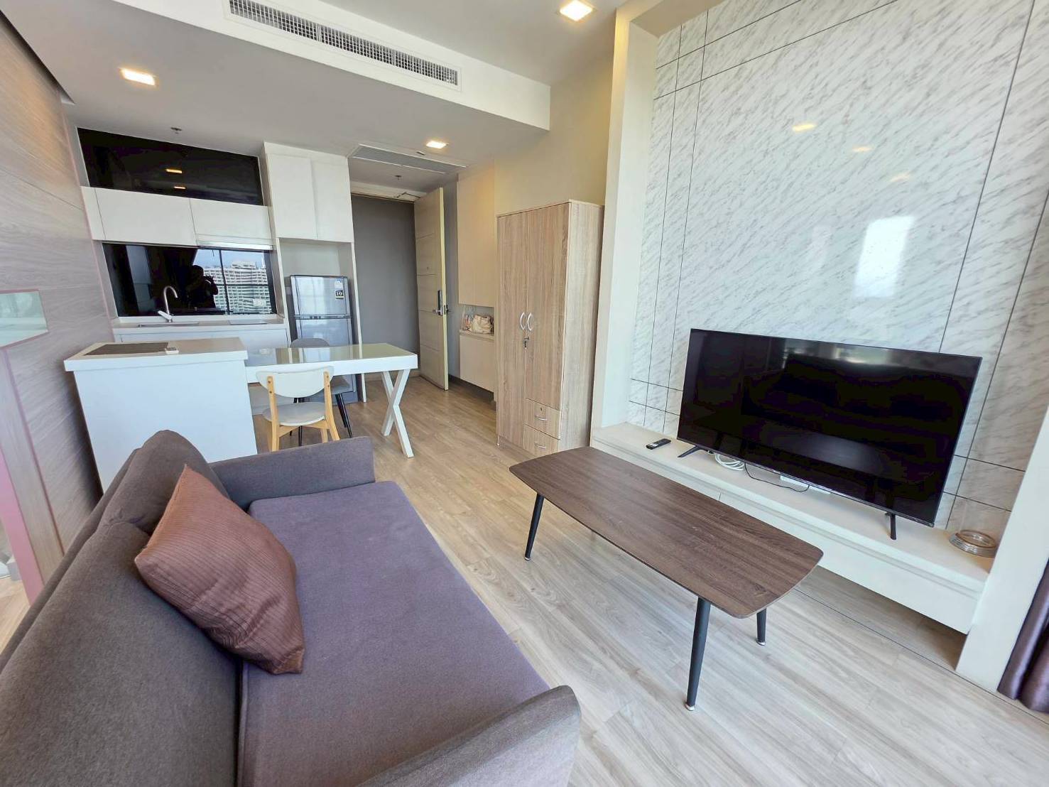 Stunning Beachfront with a amazing Sea View 1 bedroom 1 bathroom in Cetus Beachfront Jomtien for RENT photo 10