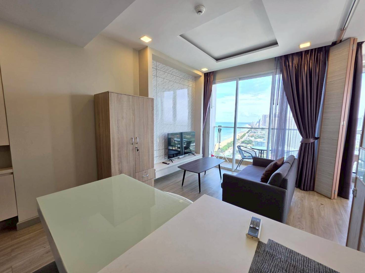 Stunning Beachfront with a amazing Sea View 1 bedroom 1 bathroom in Cetus Beachfront Jomtien for RENT photo 15