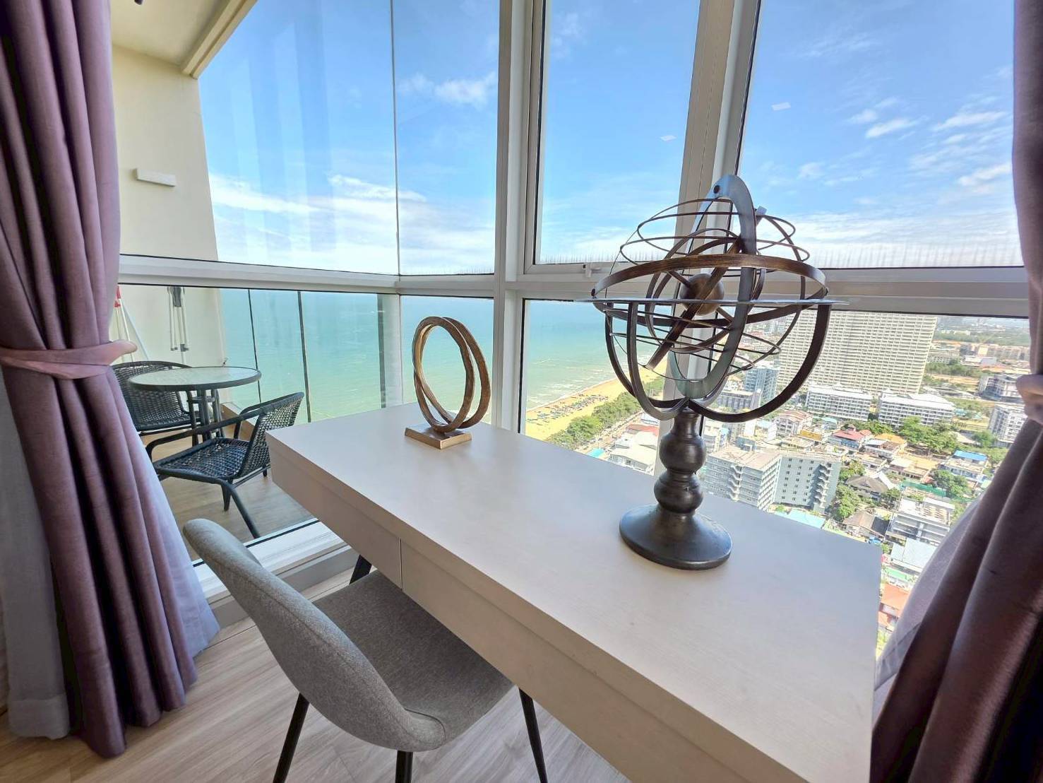 Stunning Beachfront with a amazing Sea View 1 bedroom 1 bathroom in Cetus Beachfront Jomtien for RENT photo 16