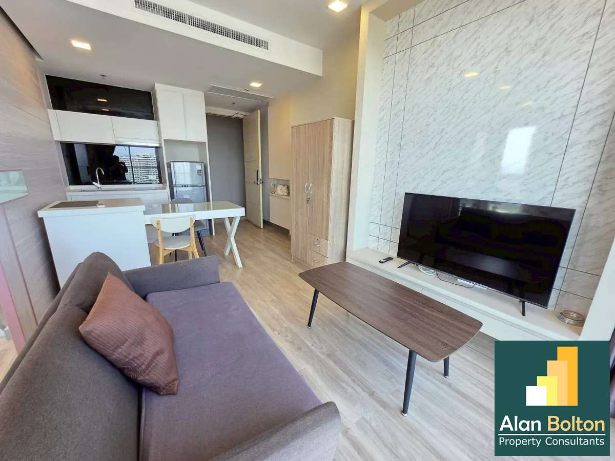 Wake Up to Stunning Sea Views 1 bedroom 1 bahtroom in Cetus Beachfront Jotmien for RENT photo 6