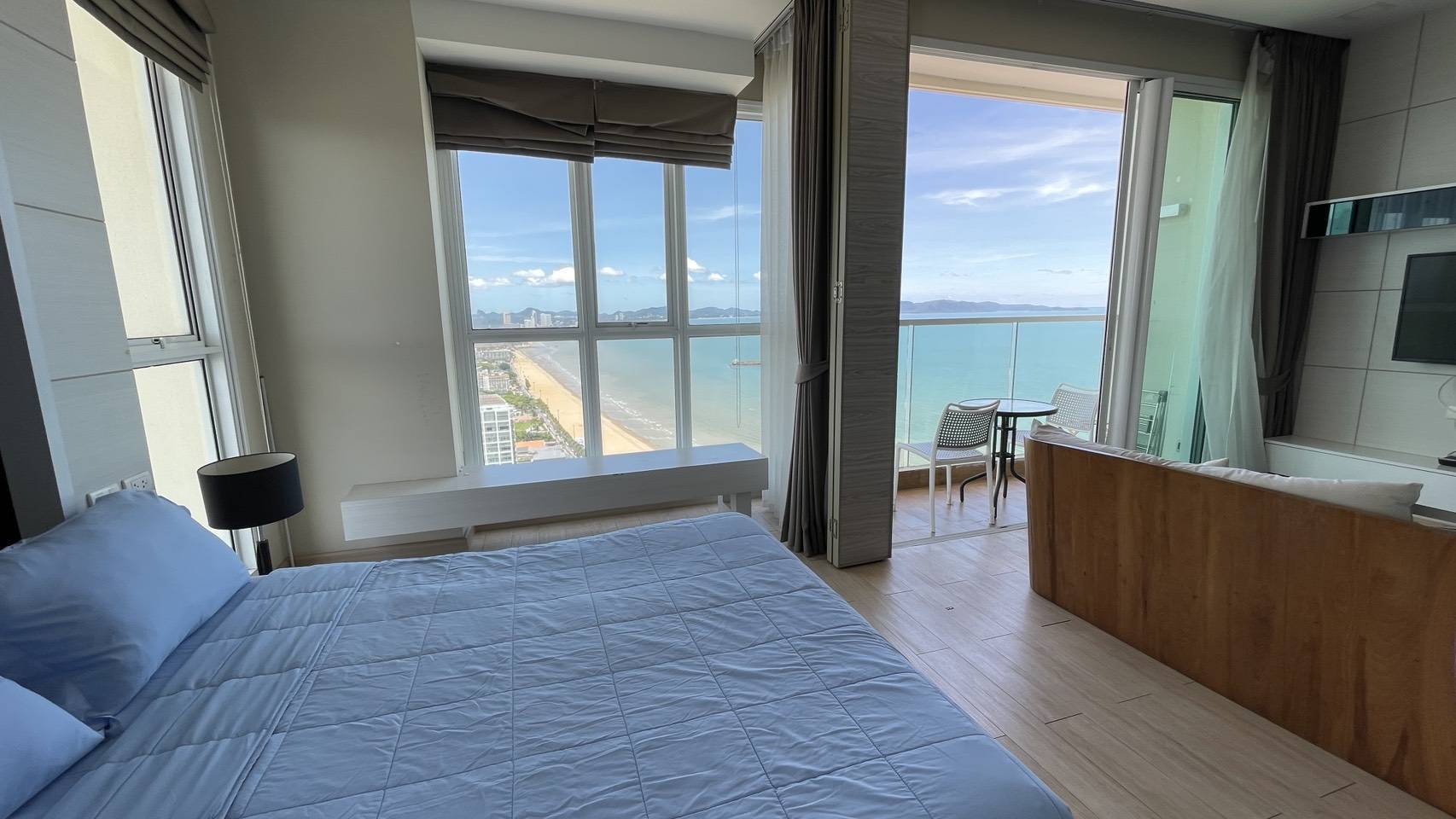 Stunning Beachfront with a amazing Sea View 1 bedroom 1 bathroom in Cetus Beachfront Jomtien for RENT photo 23