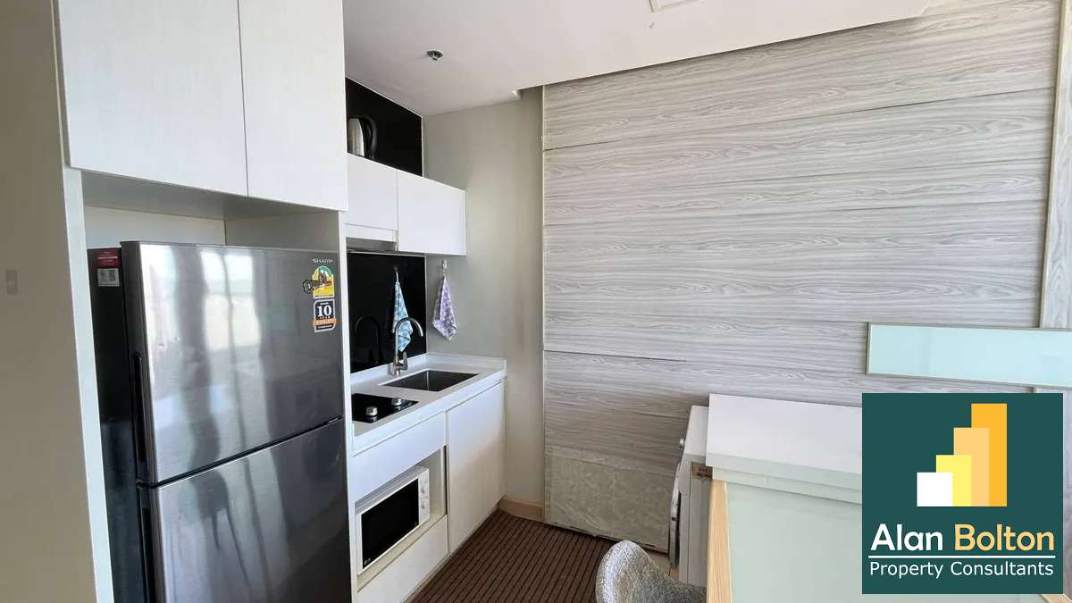 Stunning Beachfront with a amazing Sea View 1 bedroom 1 bathroom in Cetus Beachfront Jomtien for RENT photo 3