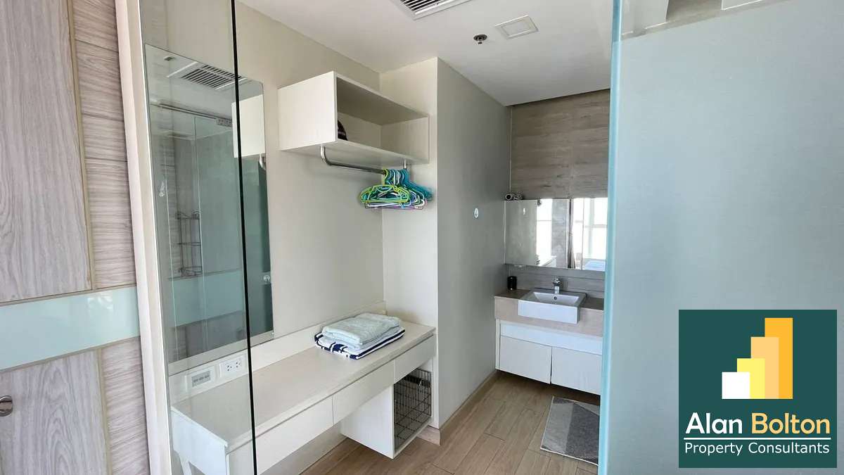 Stunning Beachfront with a amazing Sea View 1 bedroom 1 bathroom in Cetus Beachfront Jomtien for RENT photo 5