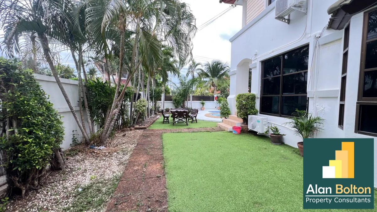 Pool villa 6 Bedroom 6 Bathroom in East Pattaya photo 9
