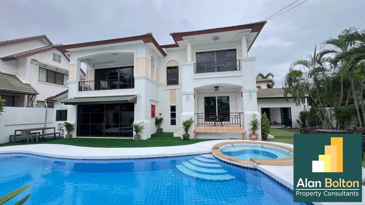 Pool villa 6 Bedroom 6 Bathroom in East Pattaya