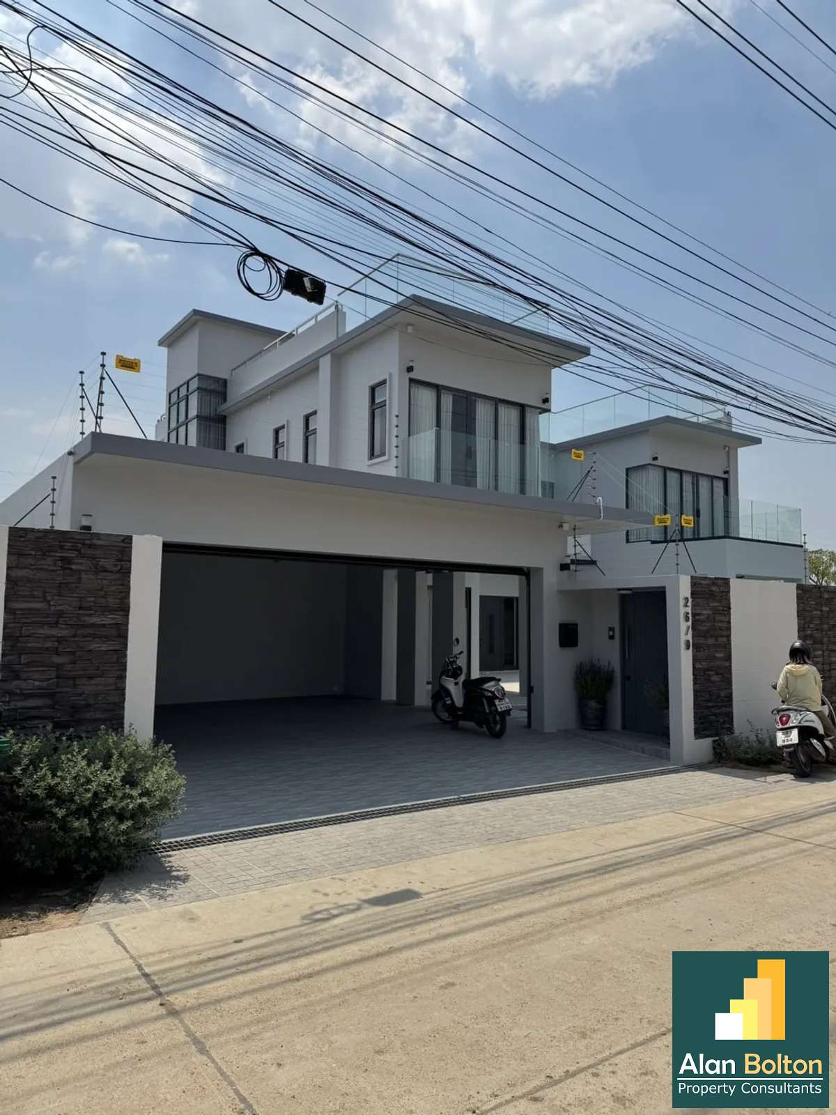 Stunning Pool Villa near Mabprachan Lake 5 bedrooms 6 bathrooms in Mabprachan Lake for RENT photo 6