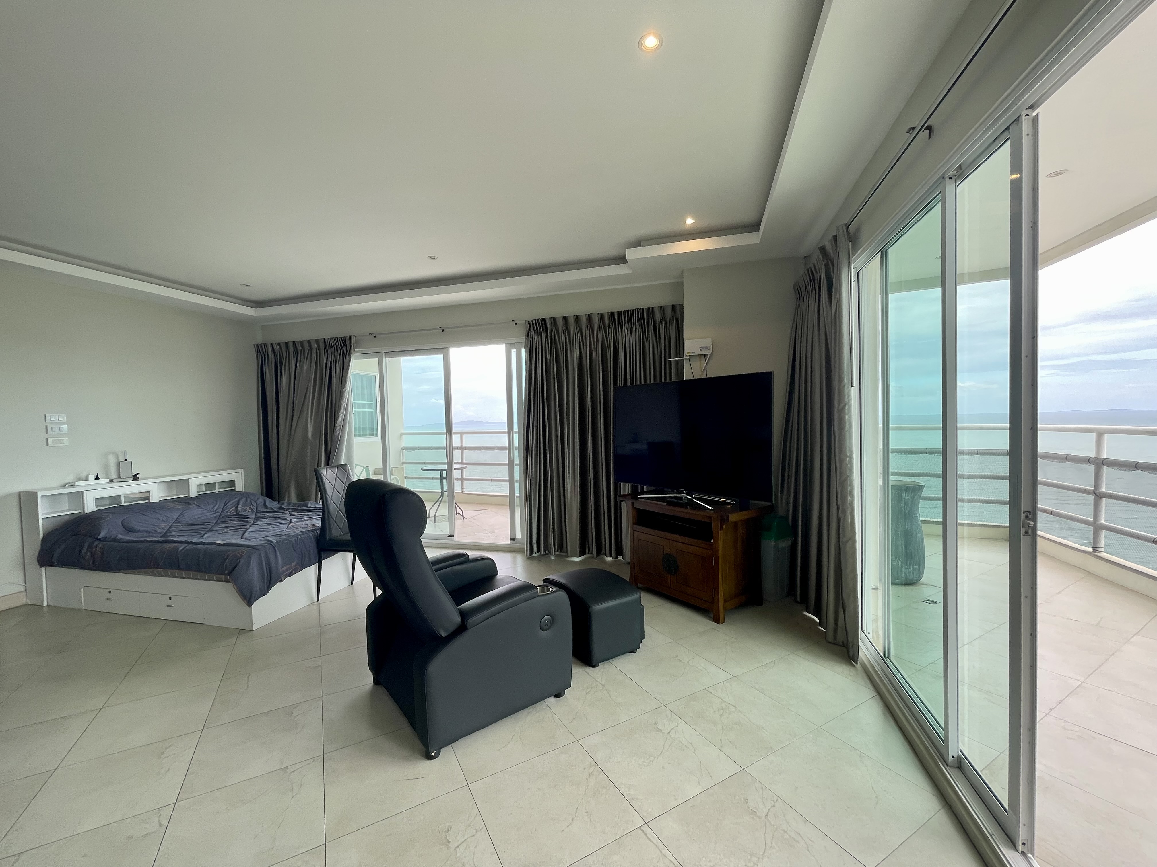 View Talay 7 For Rent Large Corner Sea View photo 20