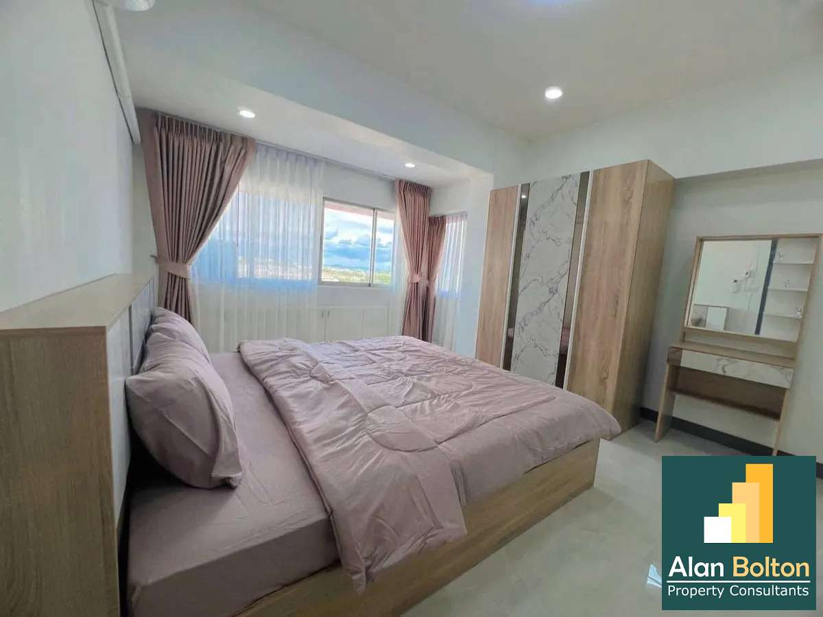 Spacious Modern Style Condo 3 bedrooms 2 bathrooms in Thepprasit for RENT photo 6
