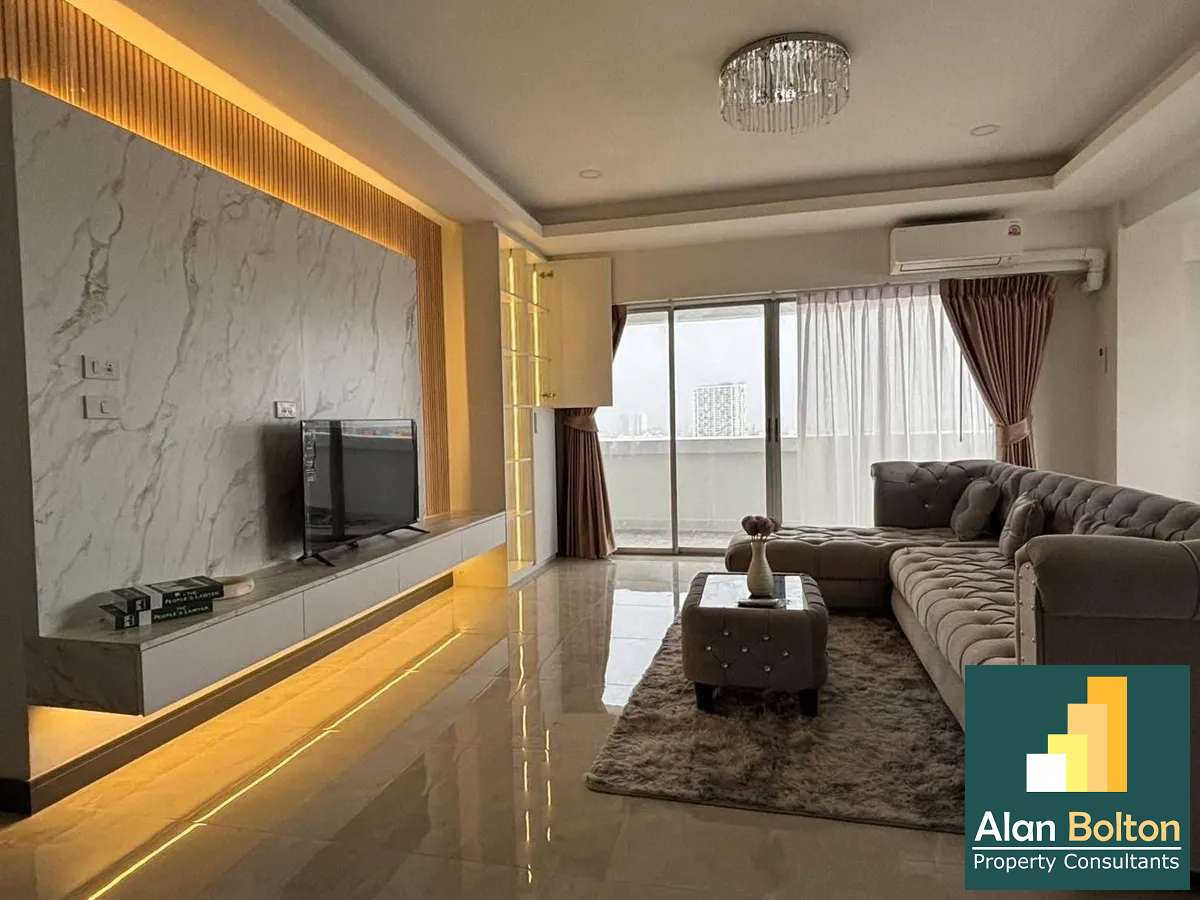Spacious Modern Style Condo 3 bedrooms 2 bathrooms in Thepprasit for RENT photo 7
