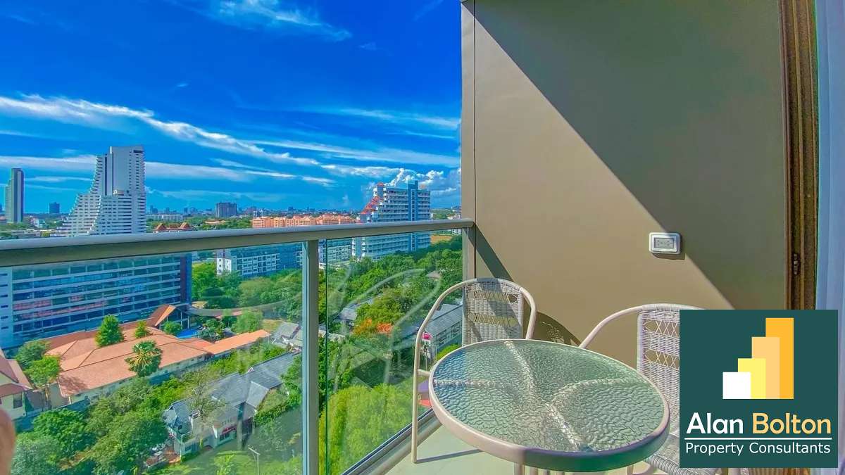 Sea view Condo For rent In Jomtien