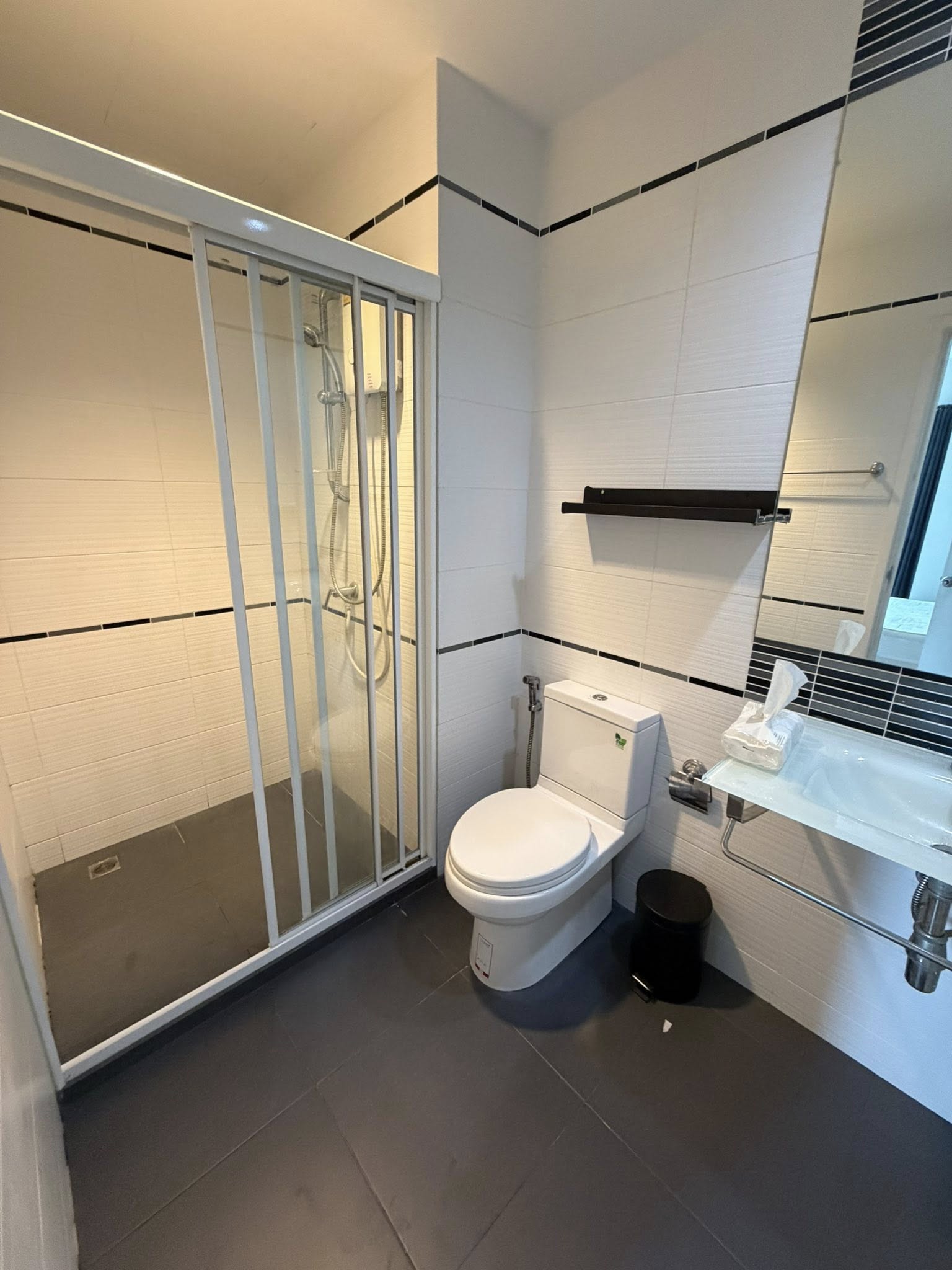 One Bedroom Condo For Rent photo 12