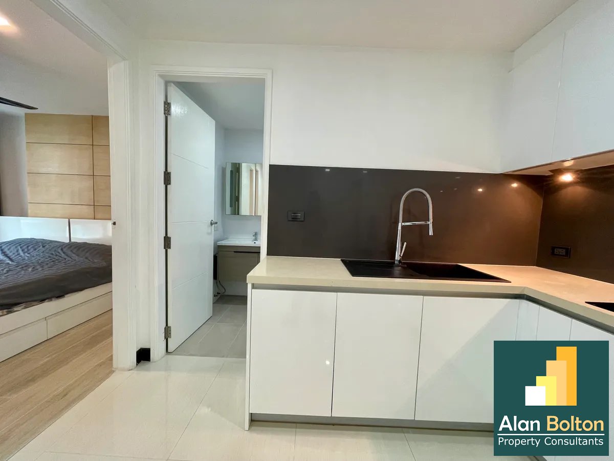 The Urban Condominium 2Bedroom 2Bathroom For Rent photo 5
