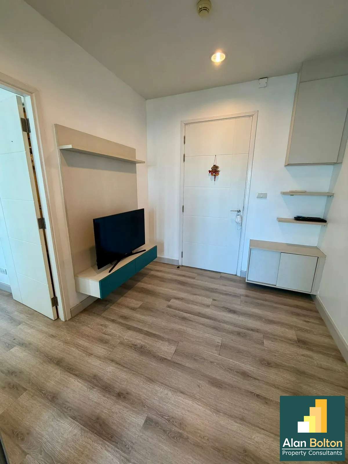 One Bedroom Condo For Sale Near Terminal 21 คอนโดใกล้เทอรมินัล 21 พัทยา photo 12