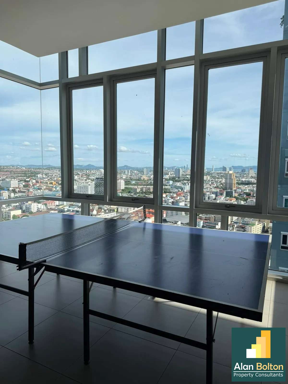 One Bedroom Condo For Sale Near Terminal 21 คอนโดใกล้เทอรมินัล 21 พัทยา photo 14