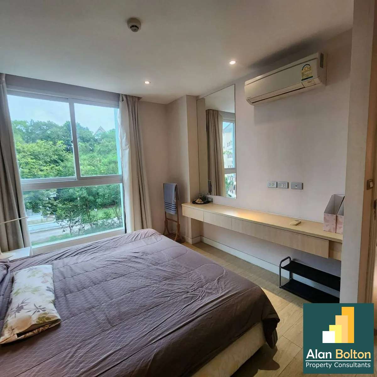 One Bedroom Condo For Rent photo 5