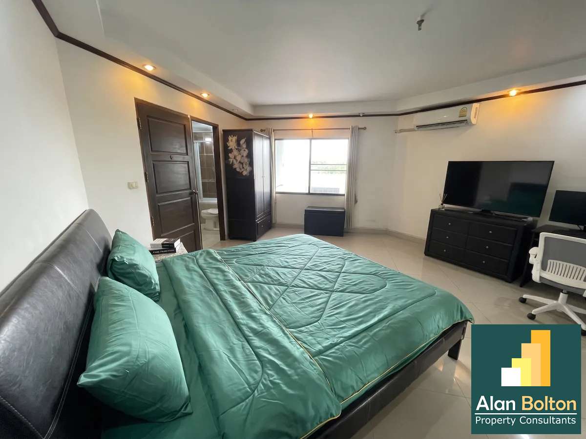 Partial Ocean View 2 Beds 2 Baths at Jomtien Paradise Condo photo 12