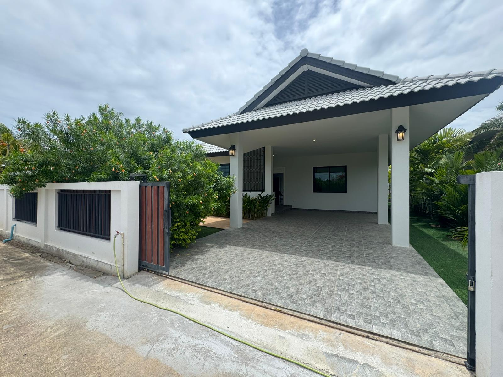 Brand New Modern 4 Bed 3 Bath Pool Villa In East Pattaya photo 23