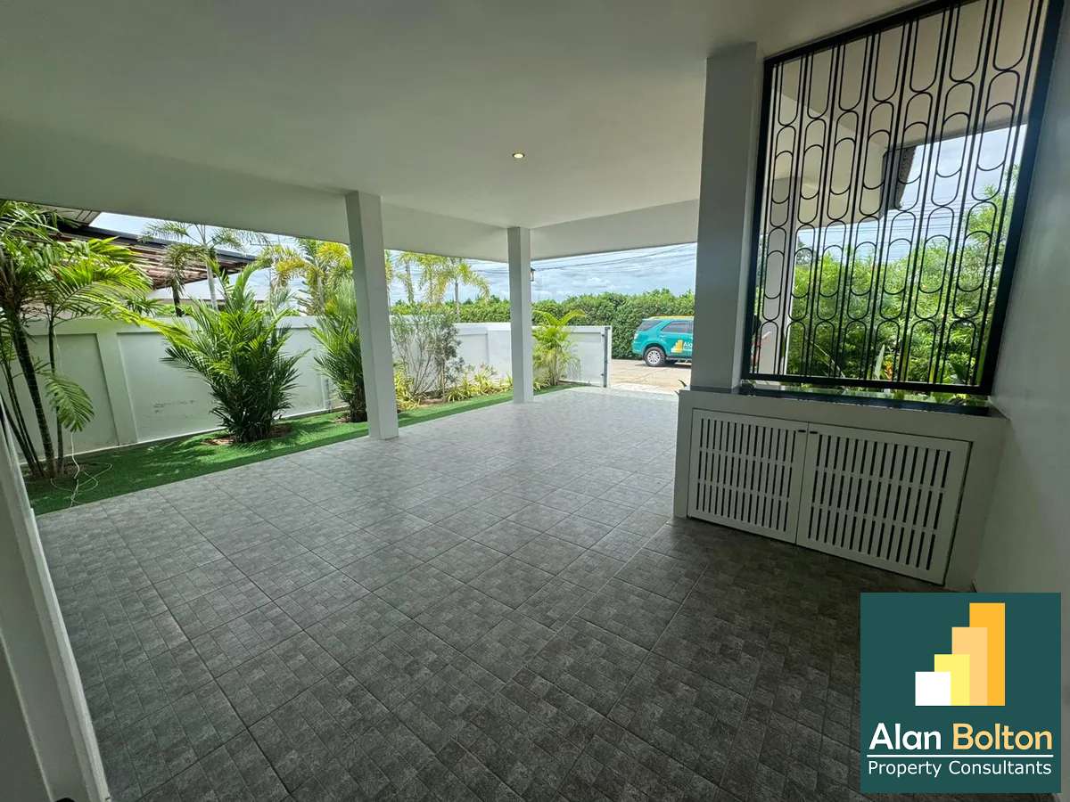 Brand New Modern 4 Bed 3 Bath Pool Villa In East Pattaya photo 17