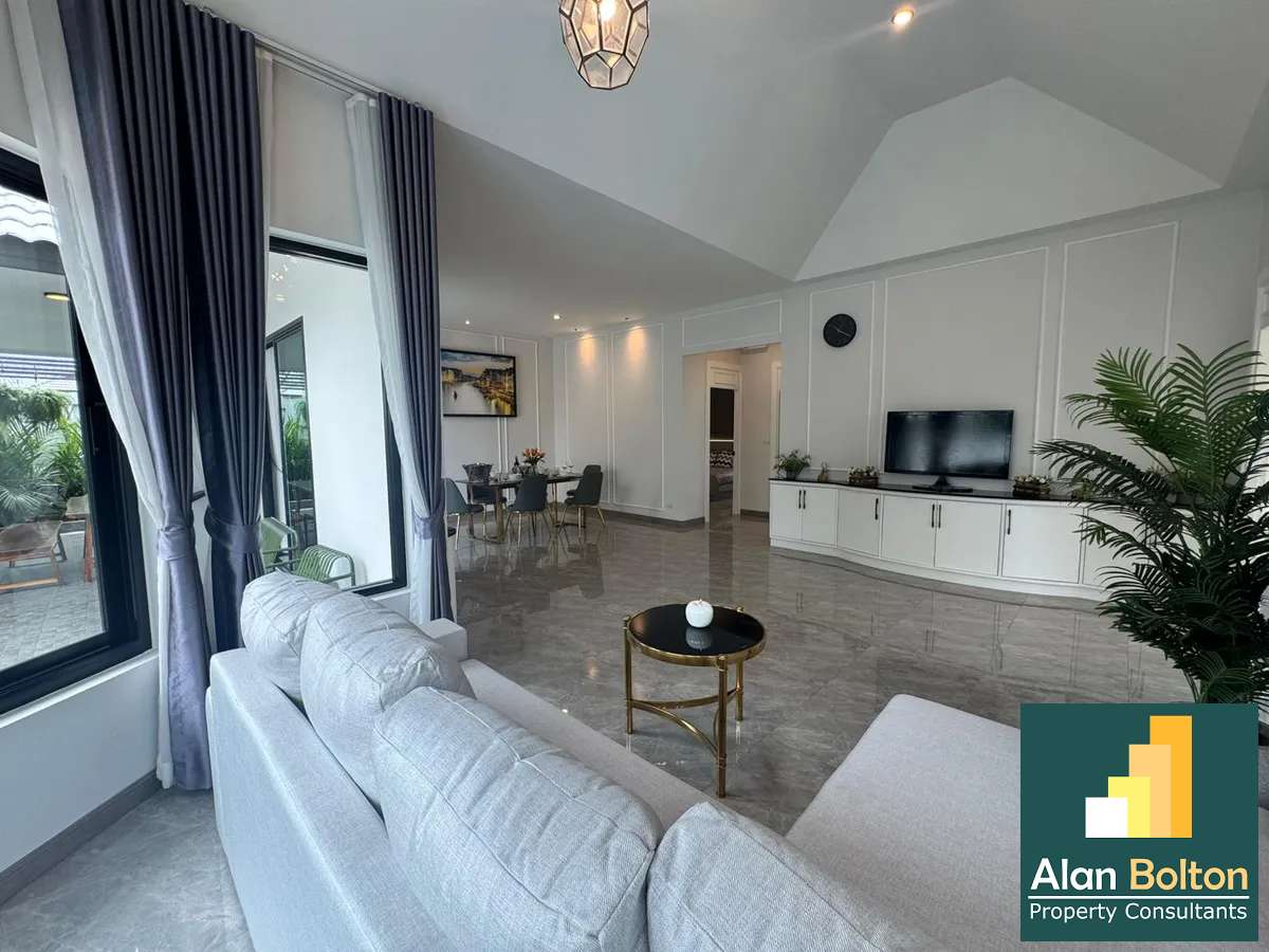 Brand New Modern 4 Bed 3 Bath Pool Villa In East Pattaya photo 11